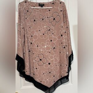 Avanti Women’s 1X Asymmetrical Tunic Top Abstract